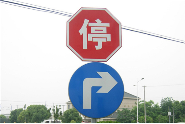 衡水供应龙门架标志杆厂家